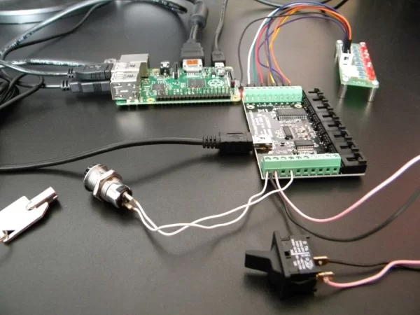 Step 1 Home Automation Raspberry and Phidgets Part 2