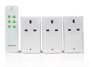 LightwaveRF Wireless Control Plug In Socket Kit on off for Electrical Devices with Remote Pack of 3 White